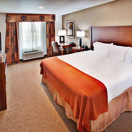 Holiday Inn Express Hotel & Suites - Dubuque West By Ihg Chambre photo