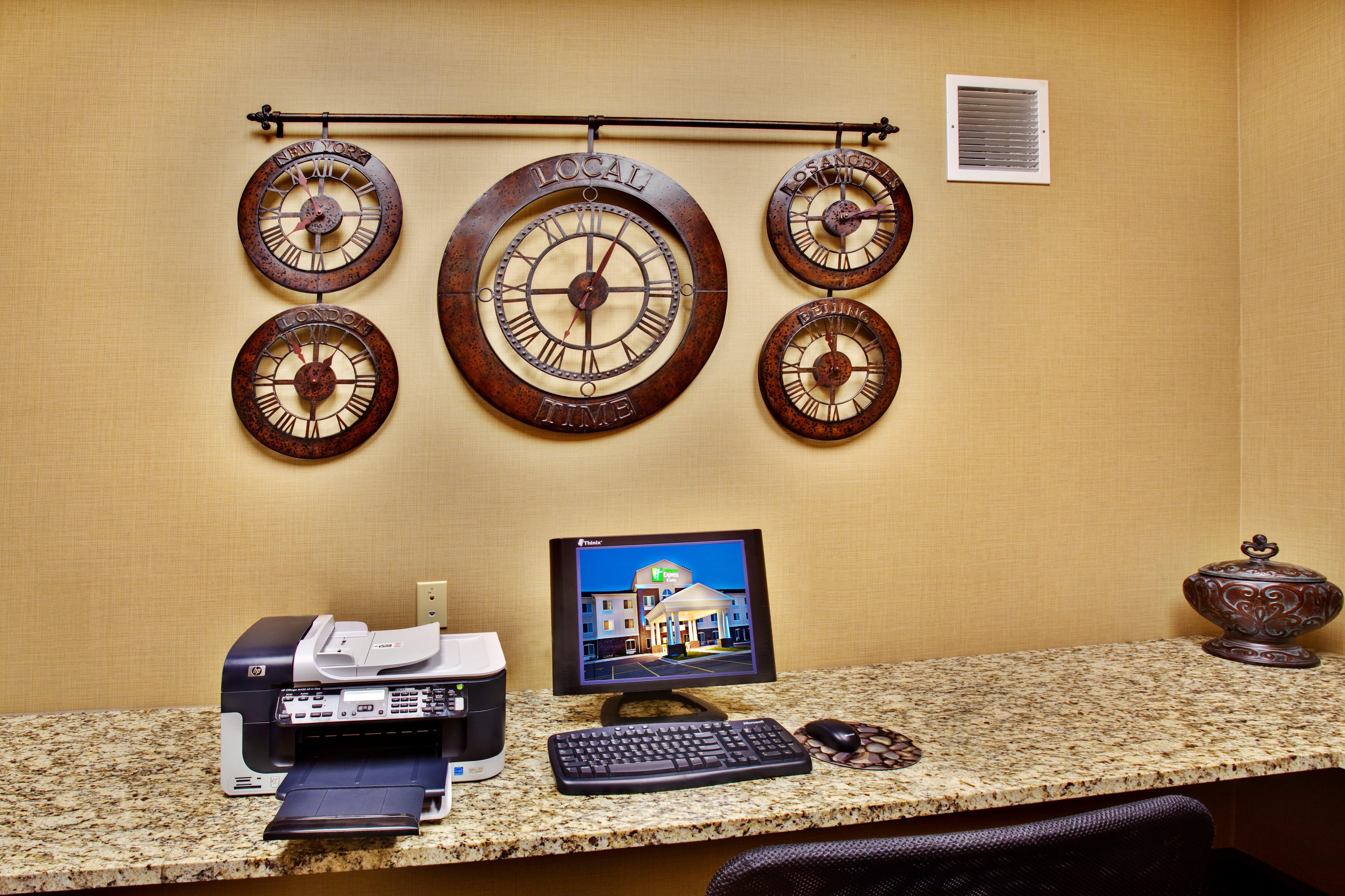 Holiday Inn Express Hotel & Suites - Dubuque West By Ihg Extérieur photo
